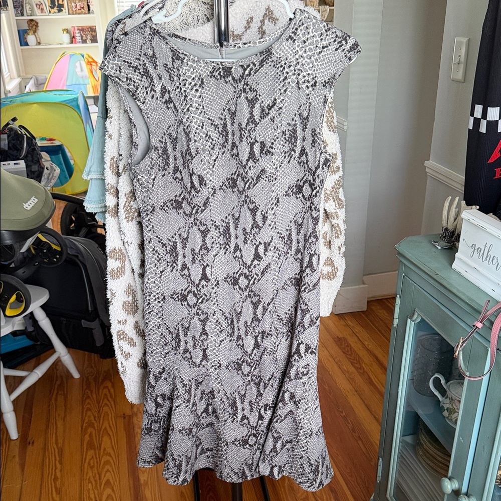 Ann Taylor Gray Snake-Print Sleeveless Midi Dress